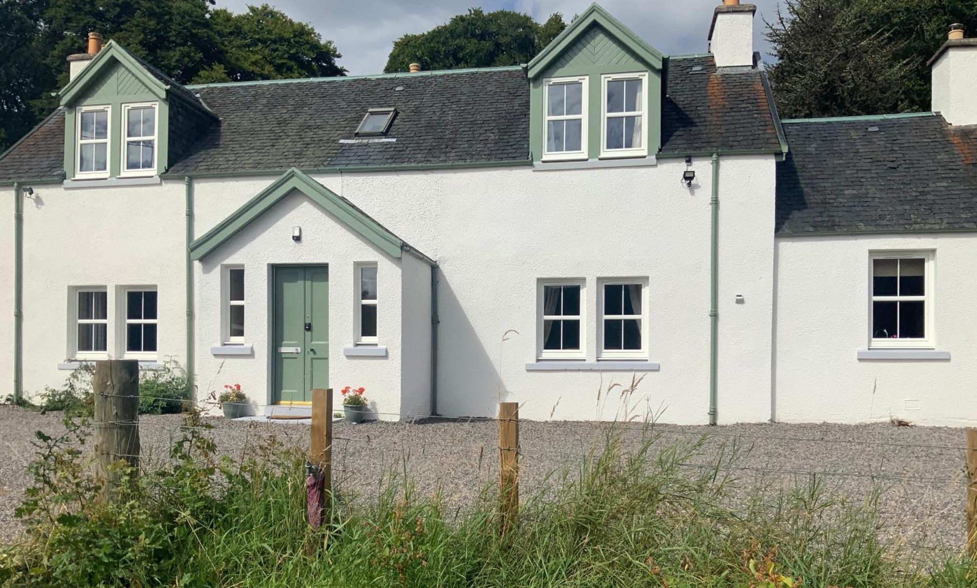 Balmore Farmhouse Near Lochness - Inverness — Photos 1